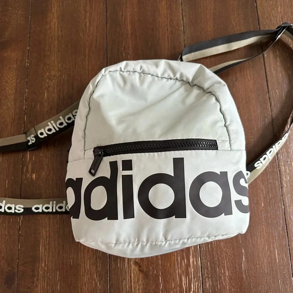 Adidas small backpack - Picture 7 of 12